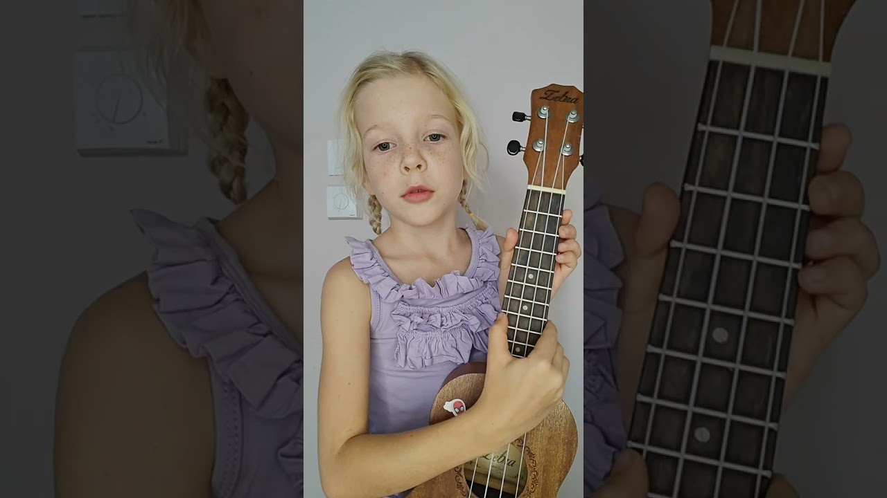 Диана рассказывает про игру на околело