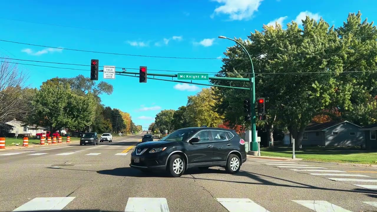 Driving through Vadnais Heights, Minnesota October 22, 2025
