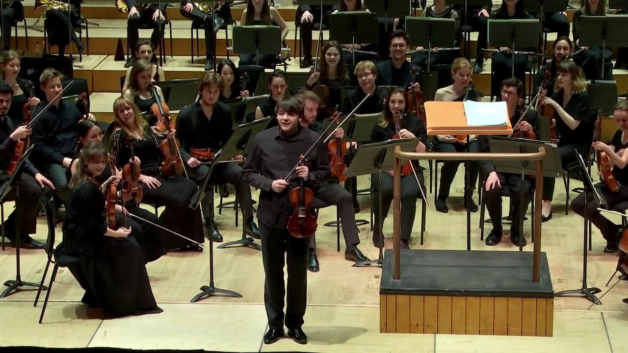 Ionel Manciu. Grigoraș Dinicu-Ceasul (the Clock)