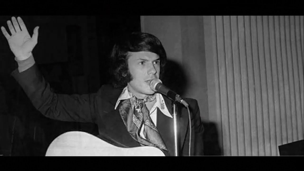 En blue jeans et blouson d'cuir - Salvatore ADAMO