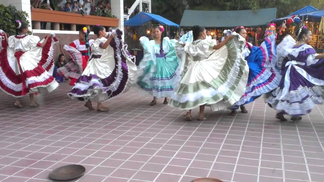 Danza folklorica de el Salvador