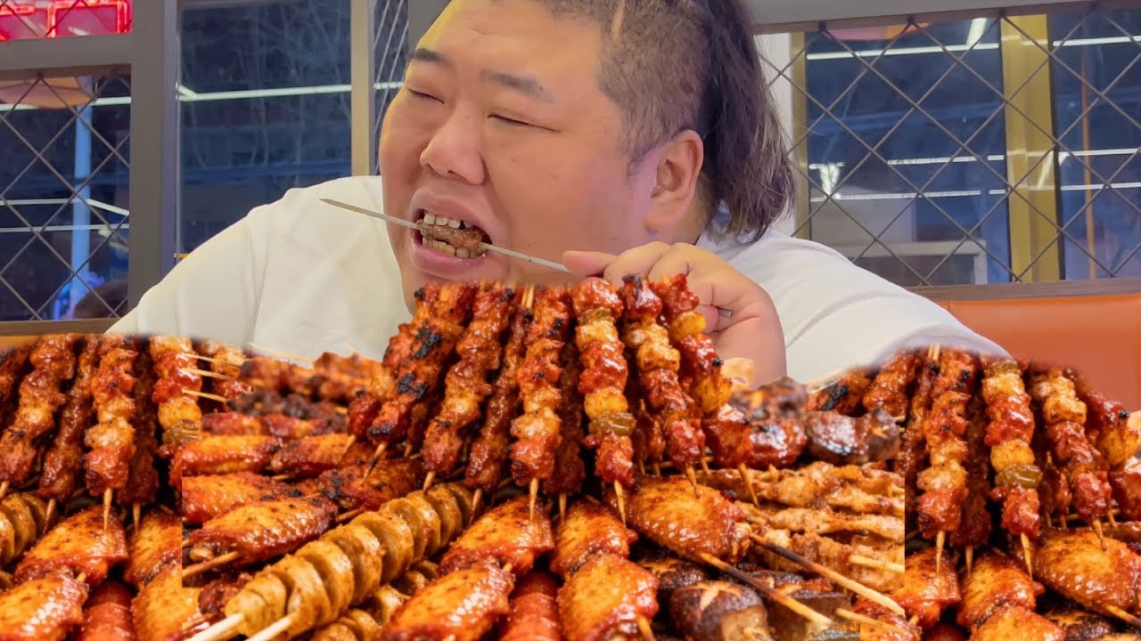 猴哥给孩子过生日，一顿小烧烤鲜香麻辣！吃起来味道超过瘾！也希望儿子身体健康天天开心！！【胖猴仔】