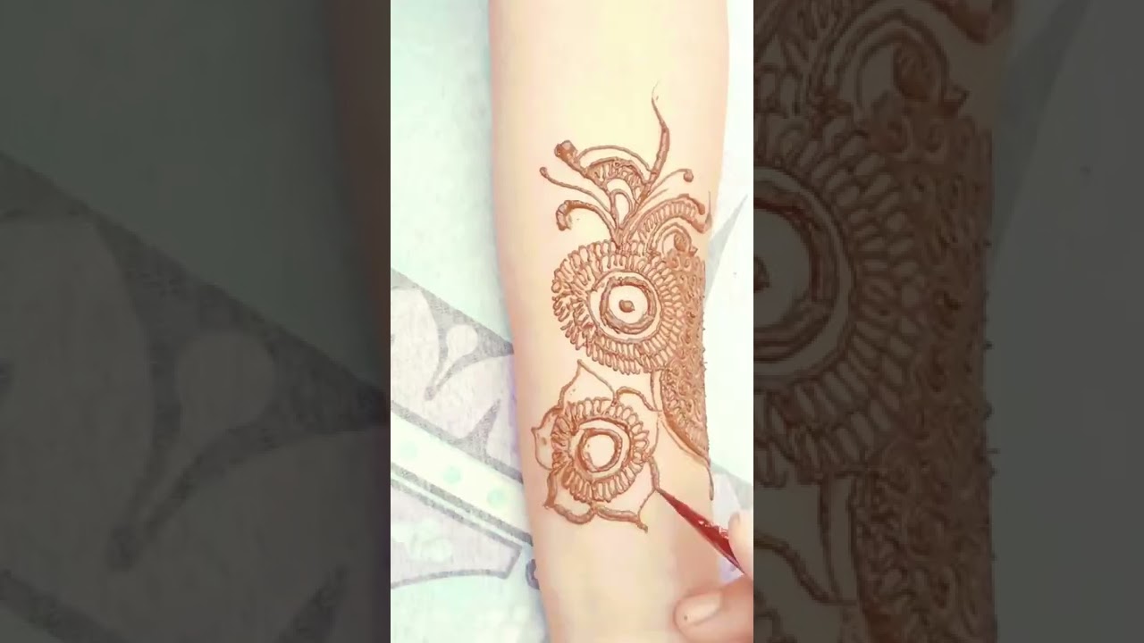 very easy and prity mehndi designs/