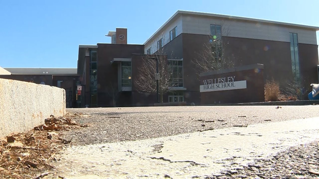 Weymouth High basketball players say they were racially abused by fans in Wellesley