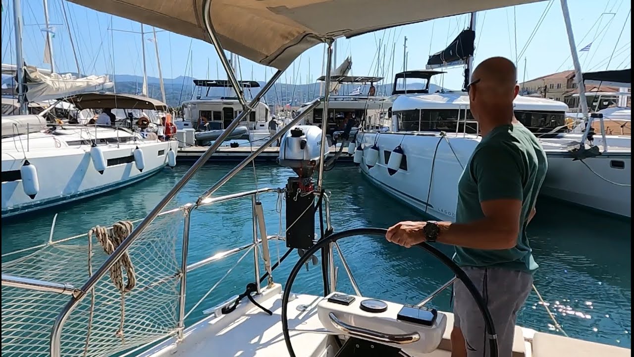 Awesome sailboat docking