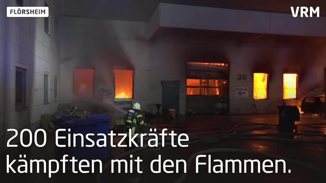 Lagerhalle in Fl&ouml;rsheim niedergebrannt