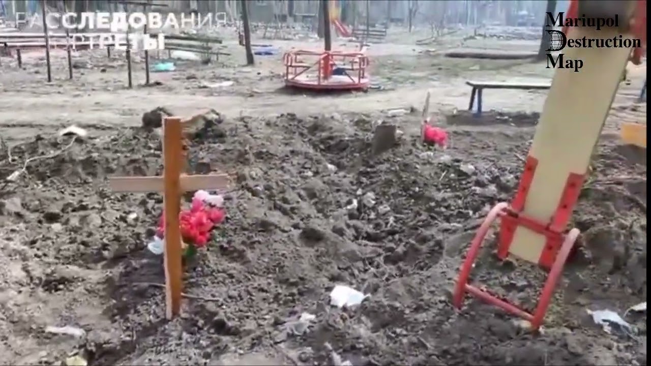 Мариуполь/Mariupol. Kuprina St., 41, graves on the playground/Куприна 41, могилы на детской площадке