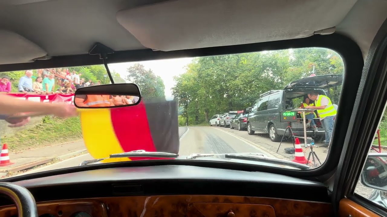 Bergrevival Heubach 2025-Rover Mini schneller als Jaguar E-Type?