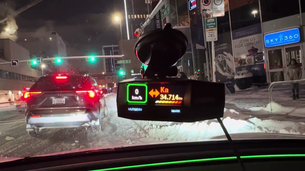 Radar Detector Uniden R8