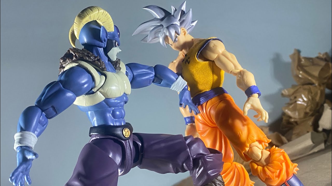 Moro vs Goku (stop-motion) snippet