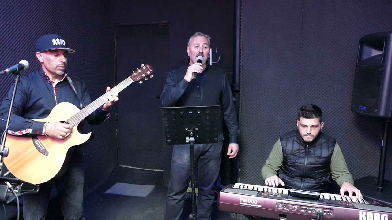 Strig sa audă lumea(cover)