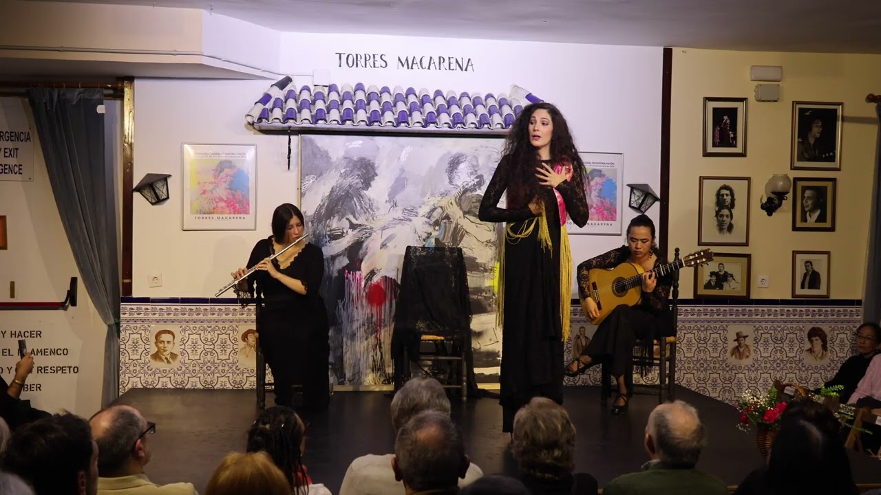 Cante por Zambras Encarni cortés y Lola Yang en la Peña Torres Macarena