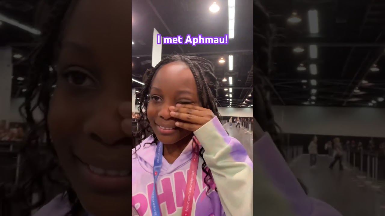 Met Aphmau at VidCon! #aphmau #minecraft #vidcon #vidcon2025