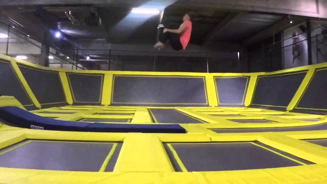 New tricks at TRIXS trampoline park!