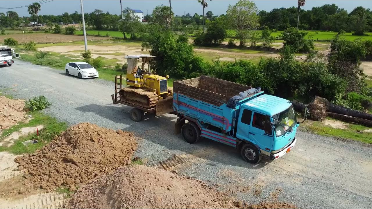 Amazing Starting New Huge Project! Bulldozer D31P & D21P Pushing Soil, 5Ton Dump Truck Filling Land