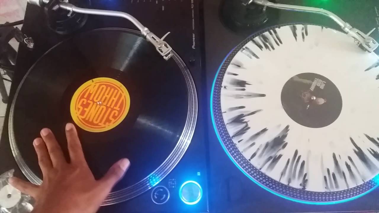 Dj Nino Leal (Pioneer Plx1000 vs Technics Sl1210 mk2)