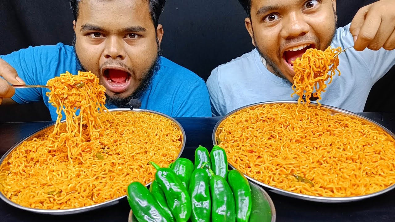 20 packet maggi Challenge 😋, maggi challenge || Brother vs brother 