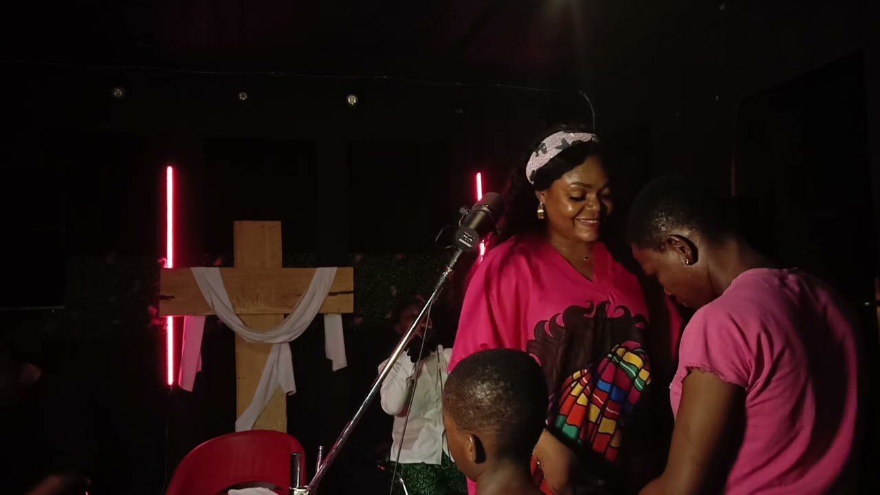 Worship with Rachealedmond at streamsofhealing