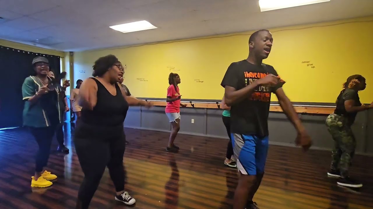Encore line dance