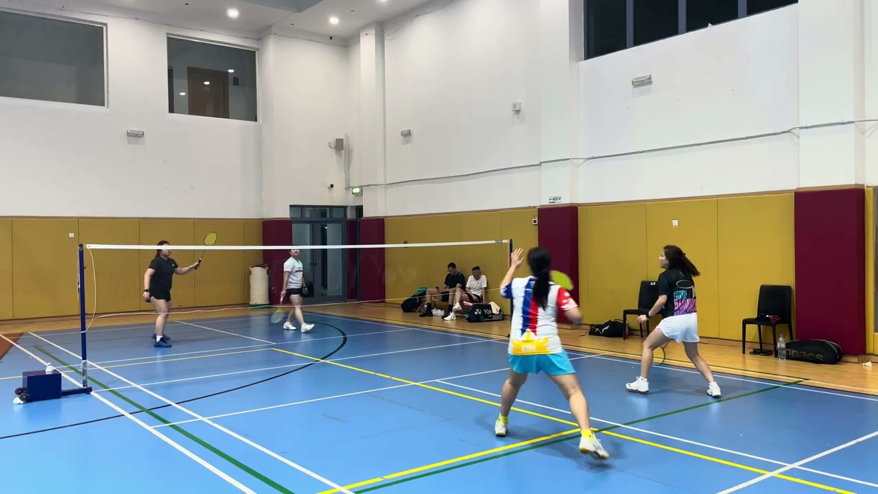 Lei/Kirstie VS Avrila/Lala