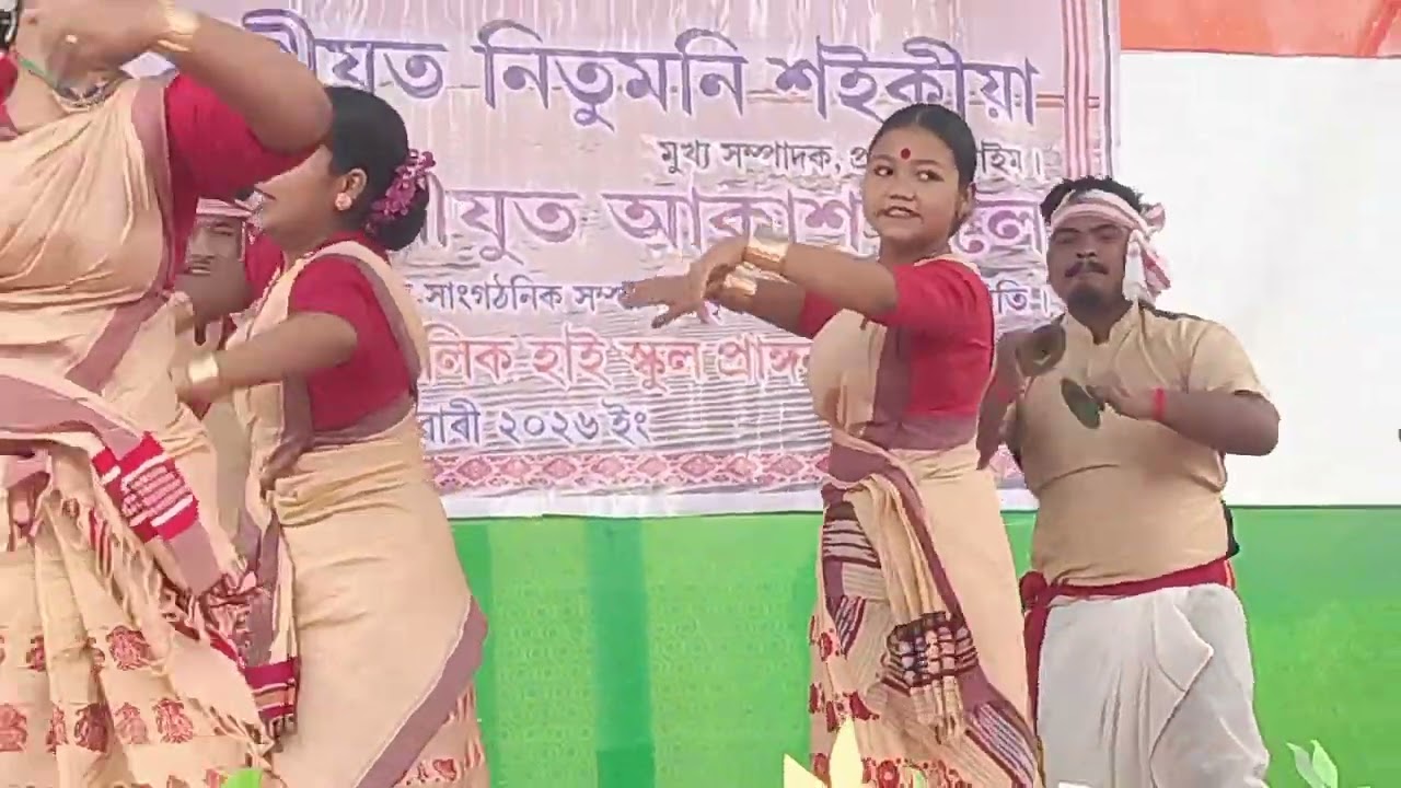 জড়োয়ার চর পাবলিক হাই স্কুল প্রাঙ্গনের দৃশ্য 