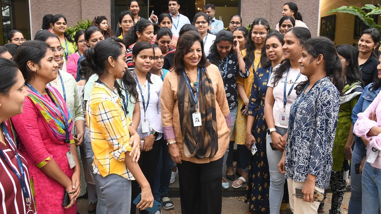 Kiran Mazumdar - Shaw interacted with young Women from the manufacturing shopfloor.