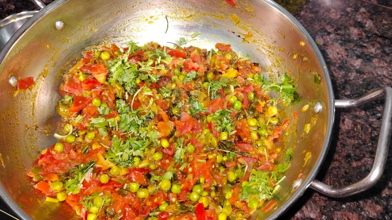 Tamatar Ki Chatpati Chutney Hari Pyaz Ke Saath 🌿🍅