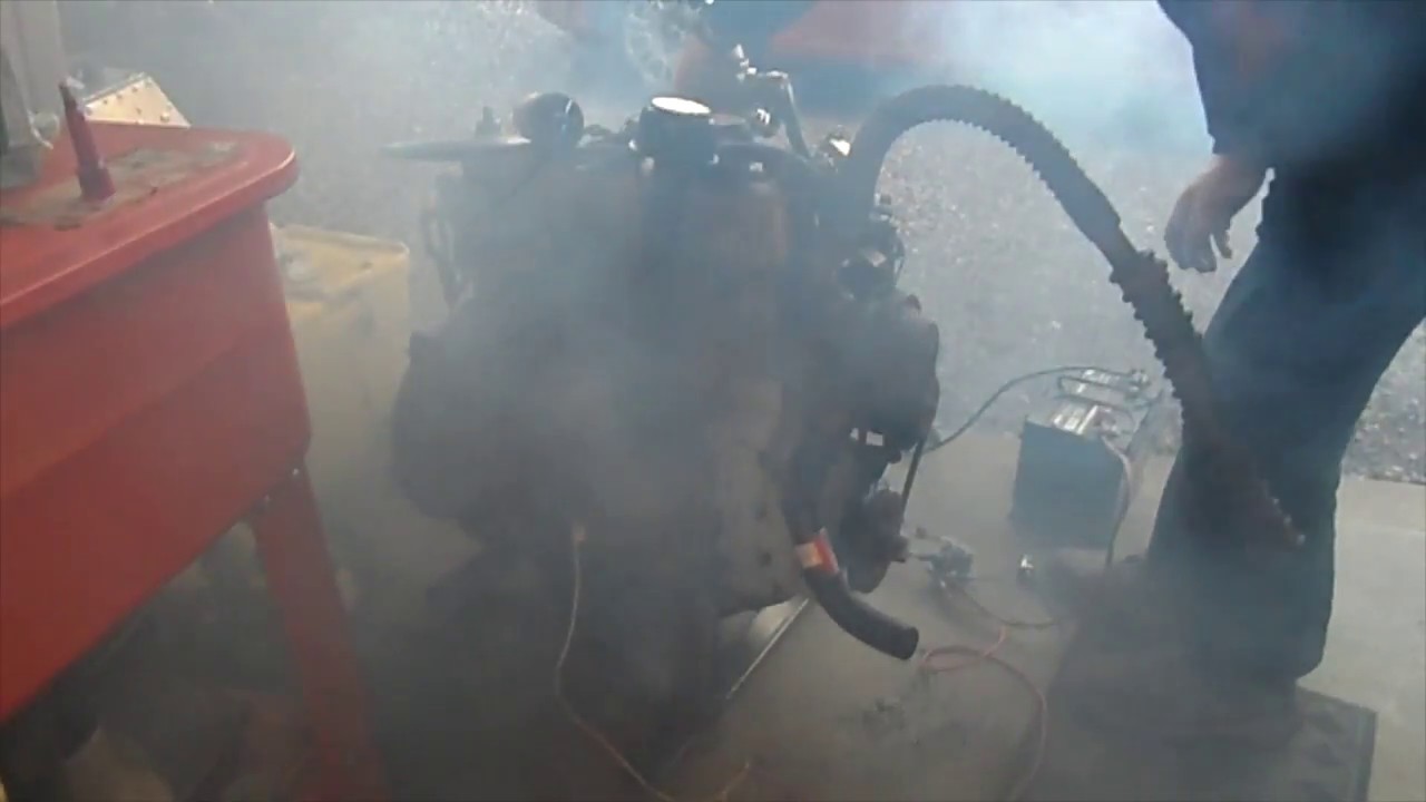 Land Rover Series 2a - 2-1/4 Petrol Engine Start on test rig