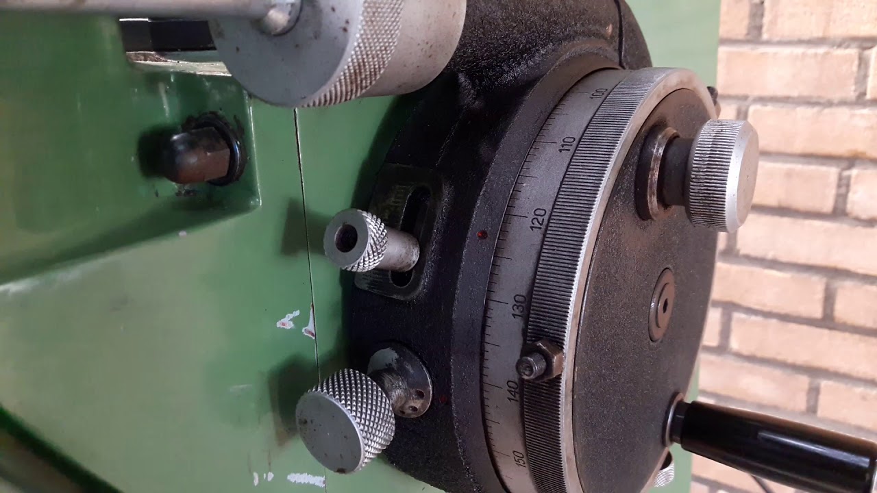 Komslijper / Zwenkarmslijpmachine Delta LC-400