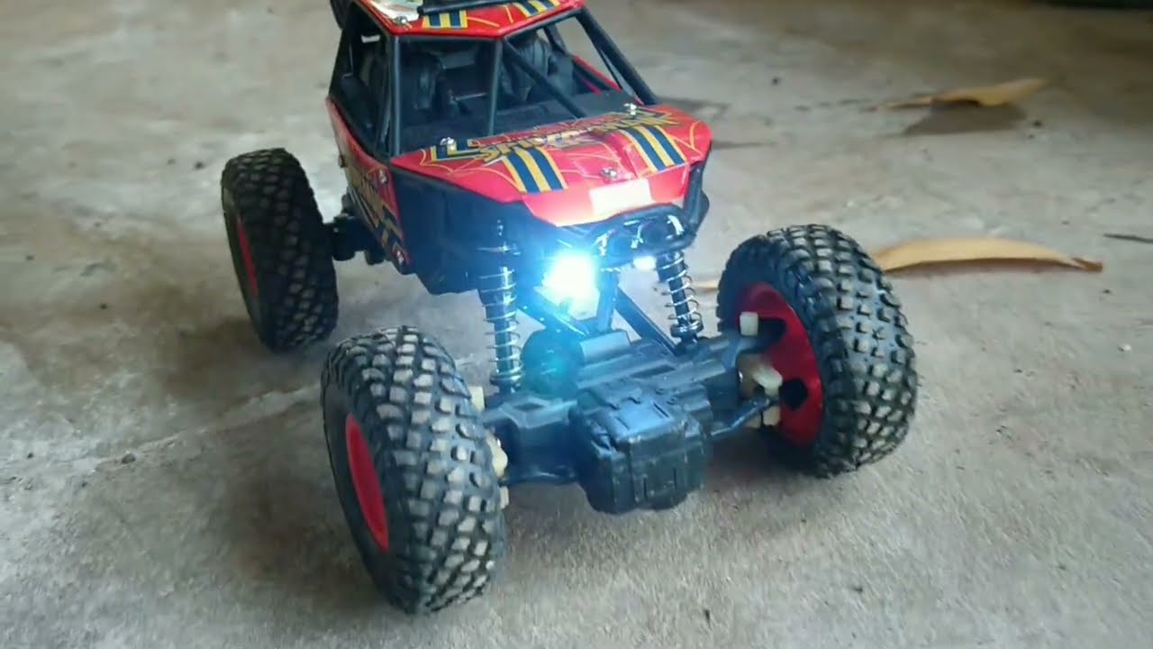 Cars off road overcome many obstacles