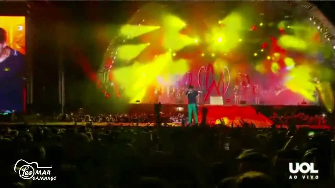 Cristiano Araújo - Me Apego (AO VIVO NO CALDAS COUNTRY 2013)