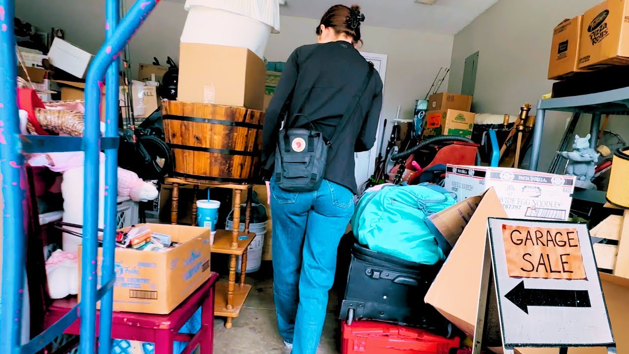 Decades of Treasure Hiding in this Garage!