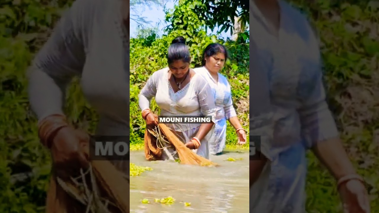 Amazing Village Women Net Fishing