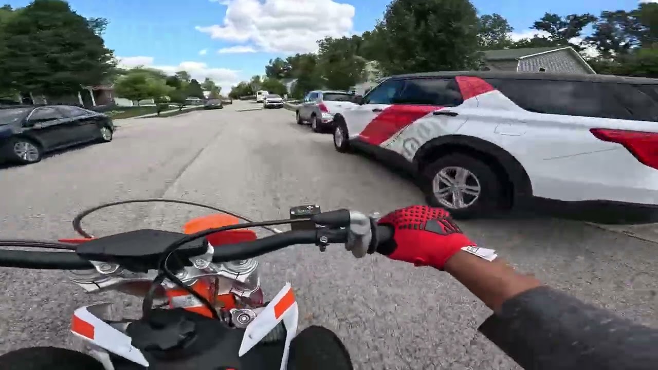 riding my dirtbike at thy park