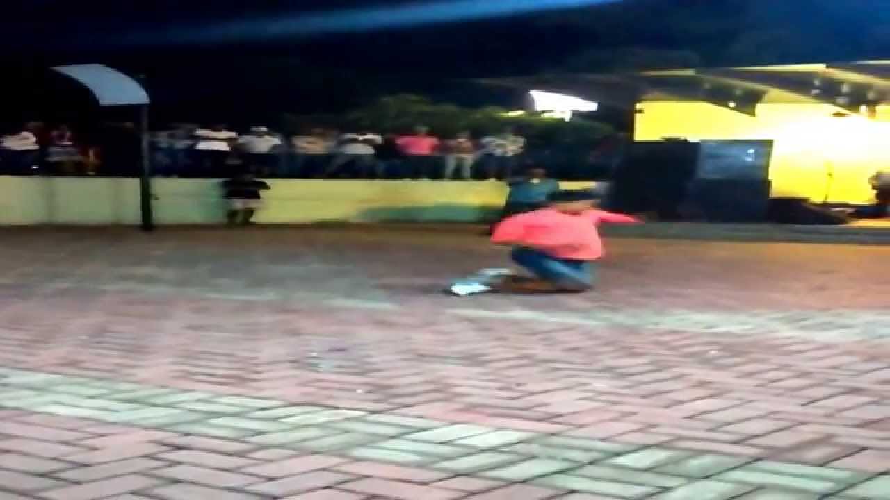 Show de Calouros 2014 - Dan&ccedil;a de Rua