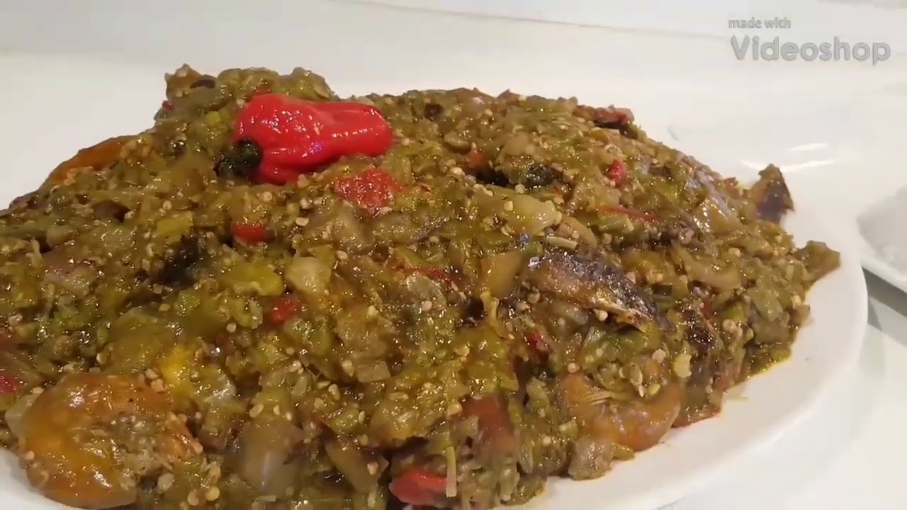 Gombos et aubergines grillés