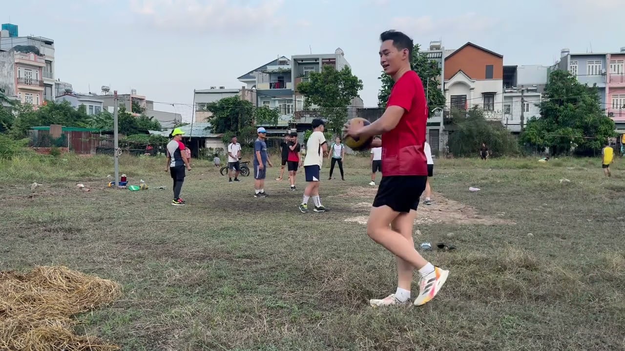 P TĂNG NHƠN PHÚ BÓNG CHUYỀN DA LẦN ĐẦU Séc 1.1