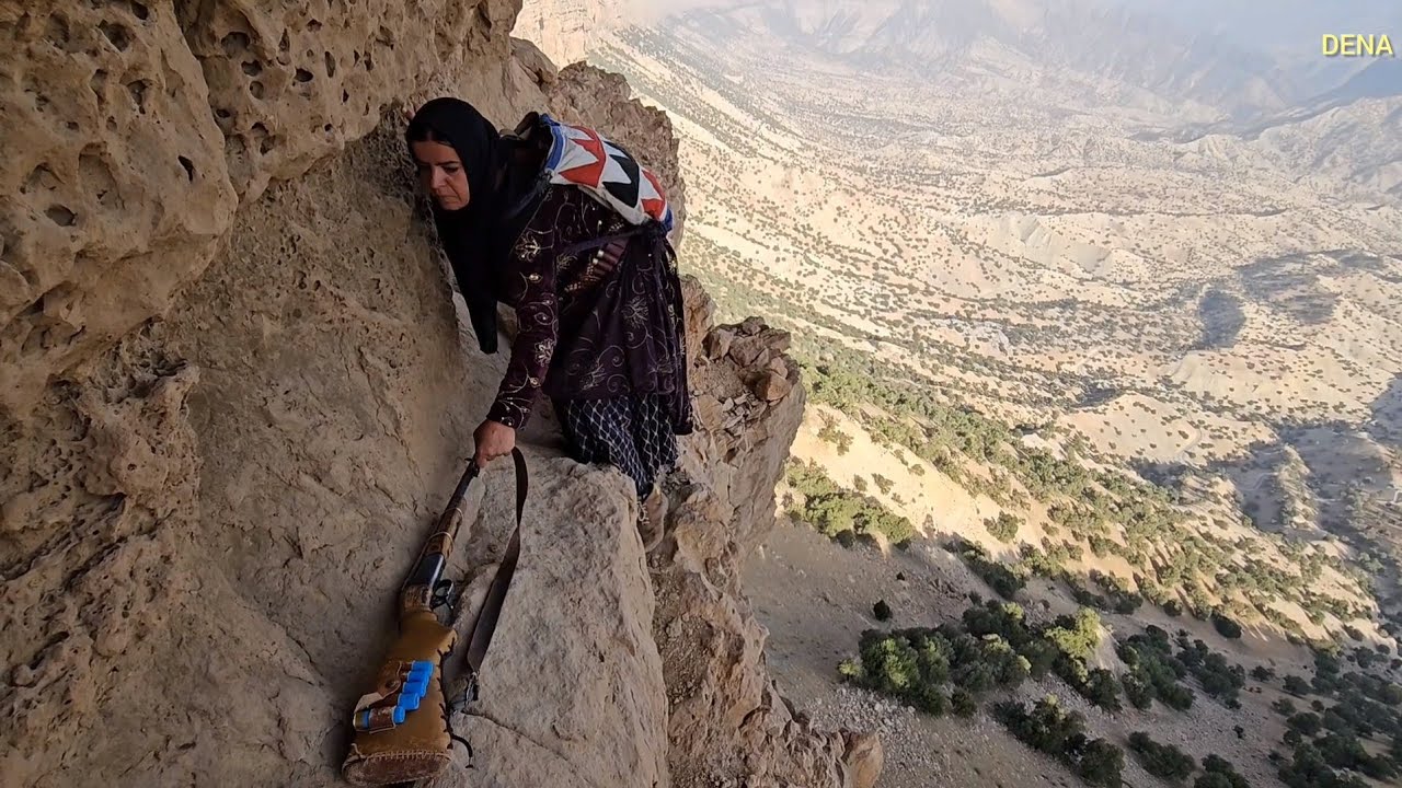👣 🏔️Kulthum's Adventure in the Scary Cliffs: Pure Scenes from the Heart of Wild Nature🍁🏞️