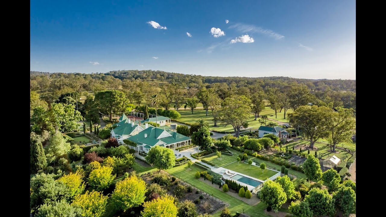 'Braeside Homestead', Crystal Mountain Road, Dalveen