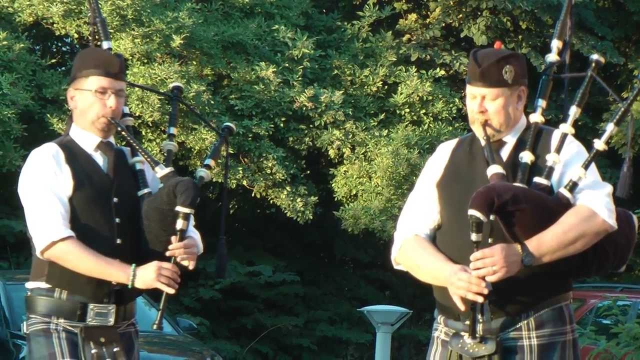 Aalborg Pipe Band - Green Hills of Tyrol / When the battle's o'er (2013)