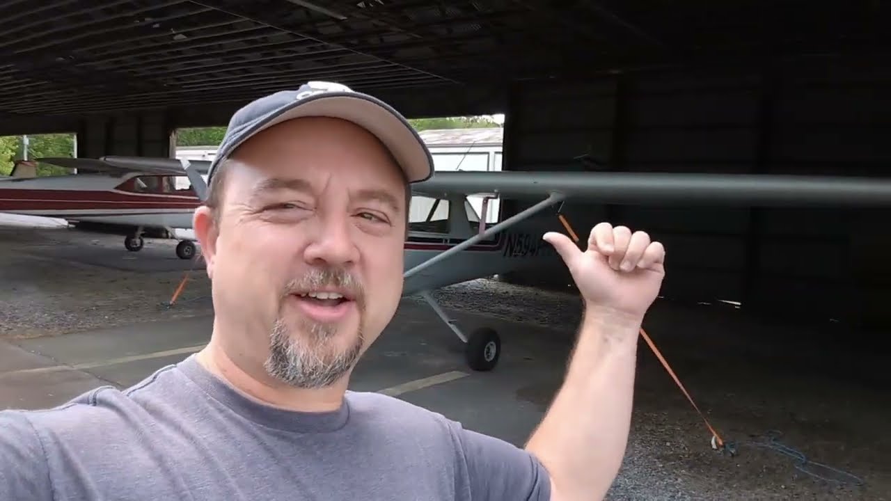Покупка самолетов Cessna 150 в Данвилле, Вирджиния.