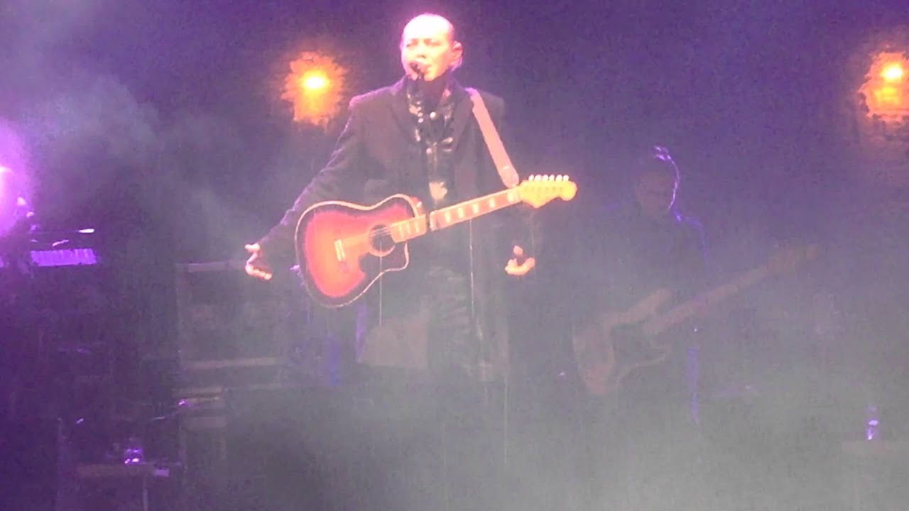 LUCA CARBONI - Le nostre parole - LIVE @ Otranto ( Lecce )