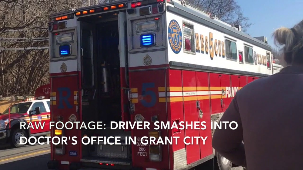 Driver smashes into Doctor's office in Grant City