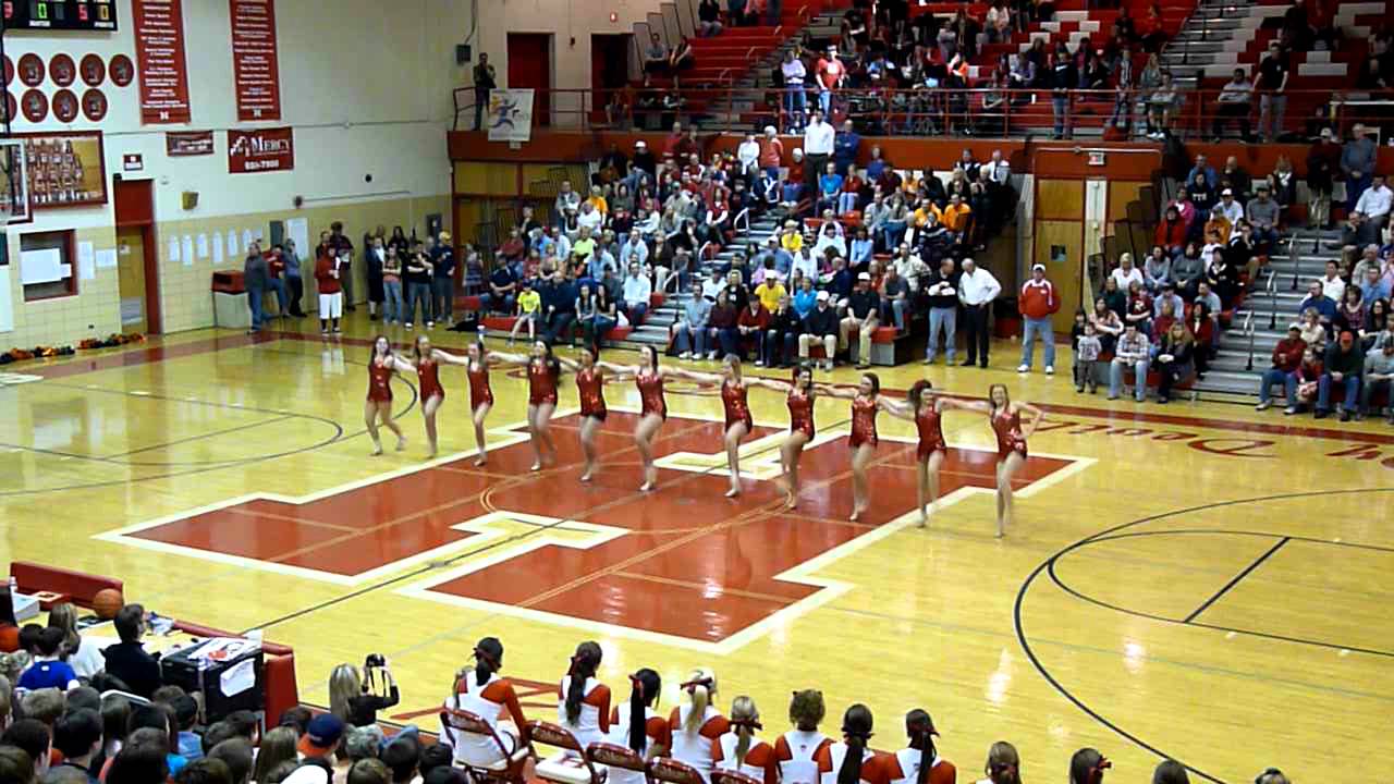 HALLS HIGH DANCE TEAM-BURLESQUE