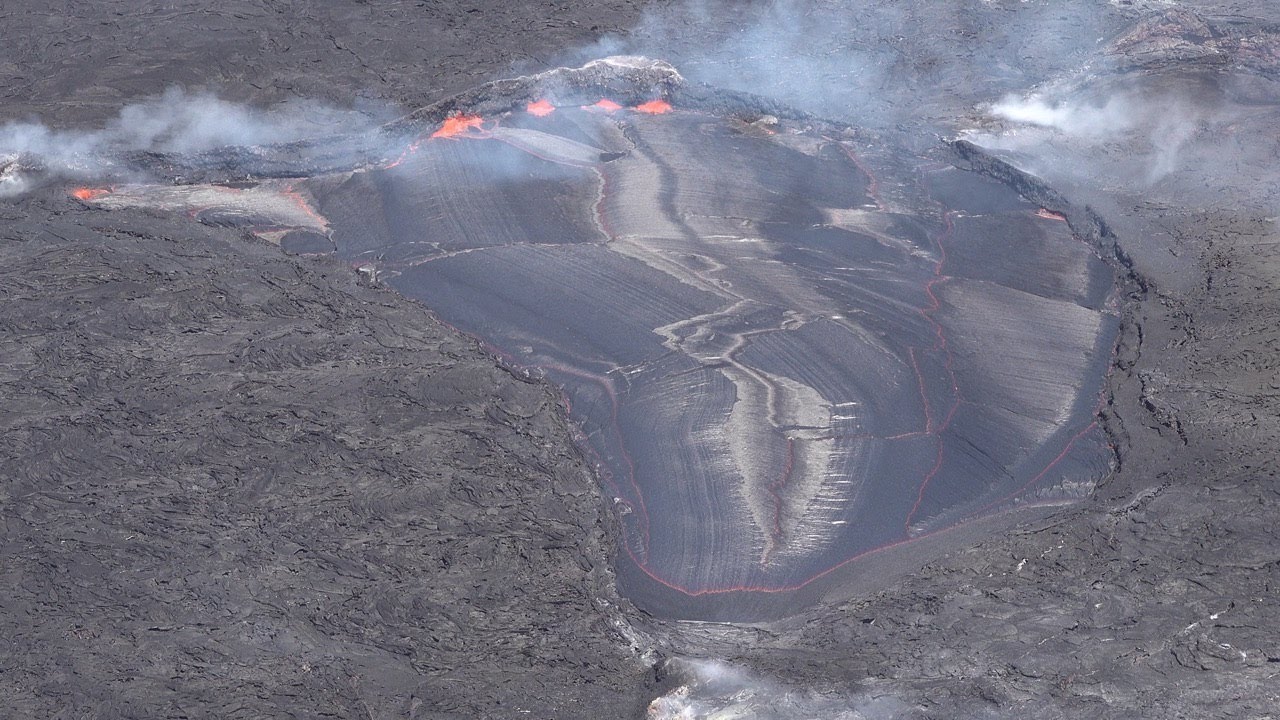 August 18, 2022 — Timelapse of lava lake motion in Halema‘uma‘u, Kīlauea