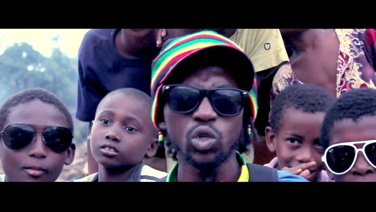 Hadj Mc-Ma Habari (Official Clip)
