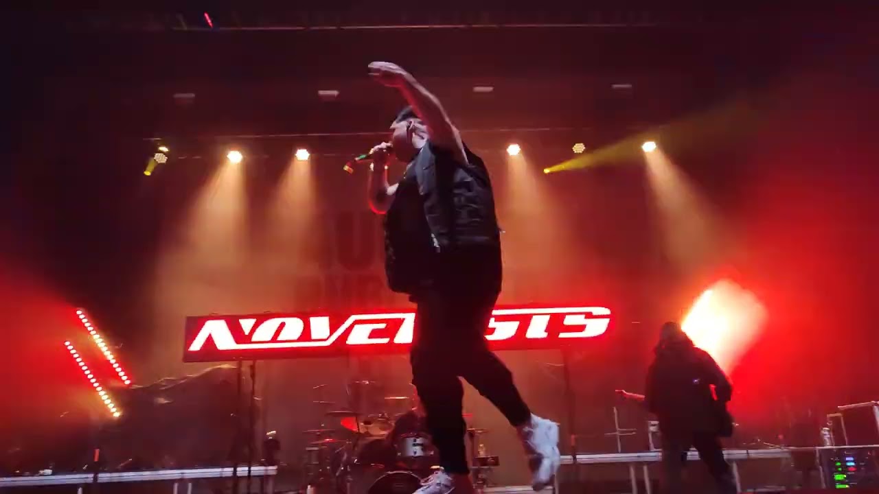 Novelists - Smoke Signals. (22.10.22)