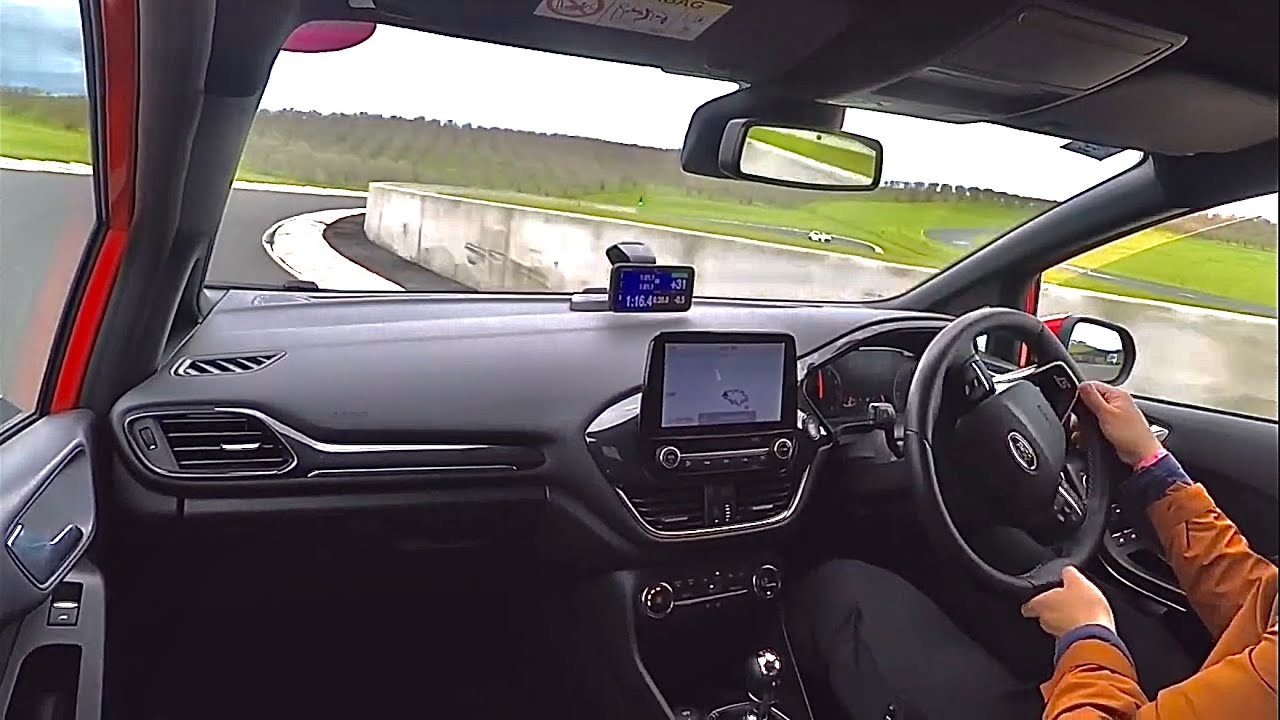 Ford Fiesta ST MK8 oversteer compilation