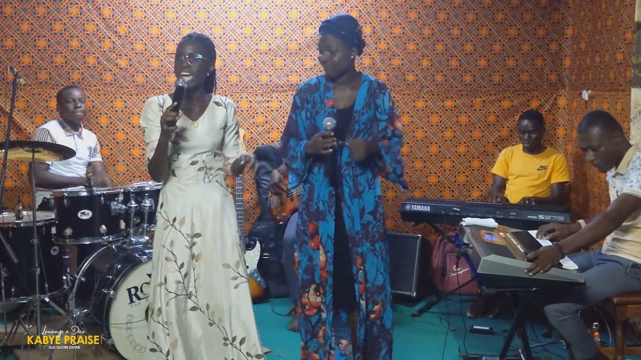 KABYE PRAISE - LOUANGE A DIEU BY GLA GLOIRE DIVINE