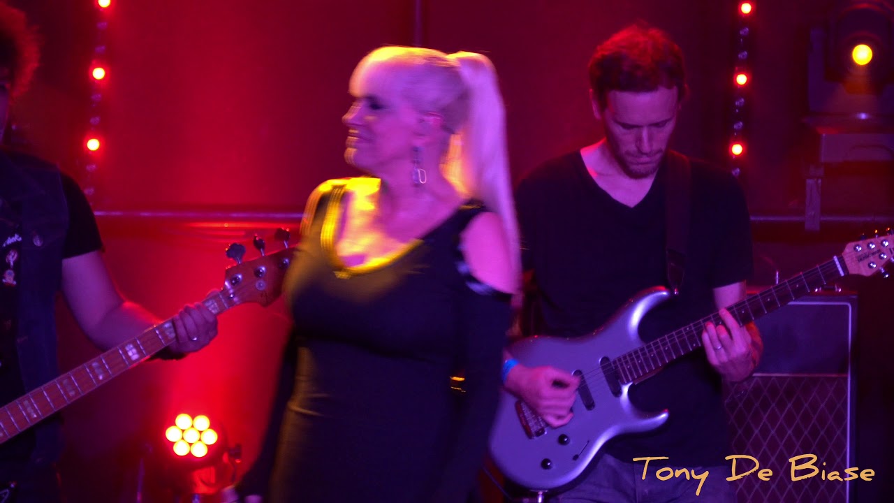 Y TÚ NO ESTÁS, 4K™ (Valeria Lynch Ft Mariano Martínez)